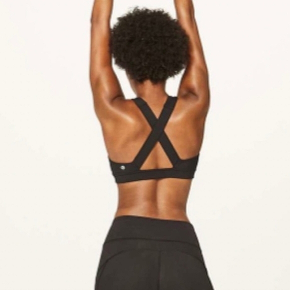 Lululemon Sports Bra Black Womens Size 8 Fitness Gym Workout - Picture 2 of 10